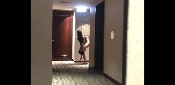  Siskaeee telanjang di hotel
